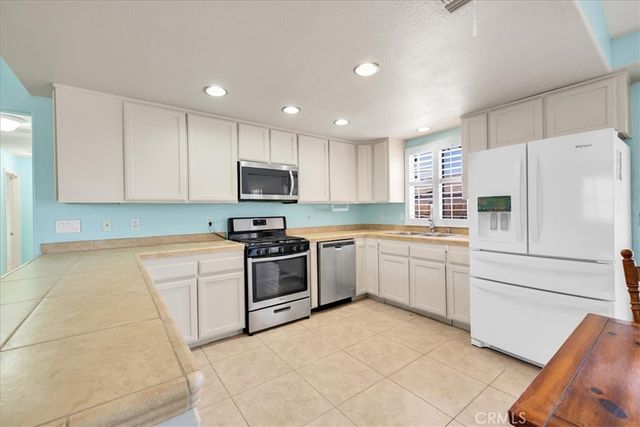 6606 Persia Avenue, 29 Palms, CA 92277