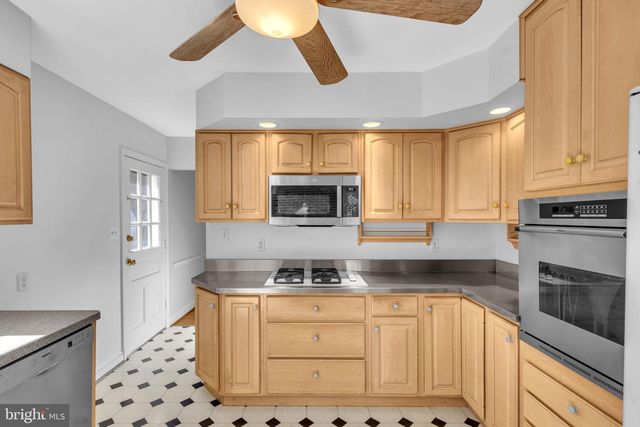 3548 N VALLEY ST, Arlington, VA 22207
