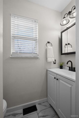 1981 Saint Johns Crossing, Arnold, MO 63010