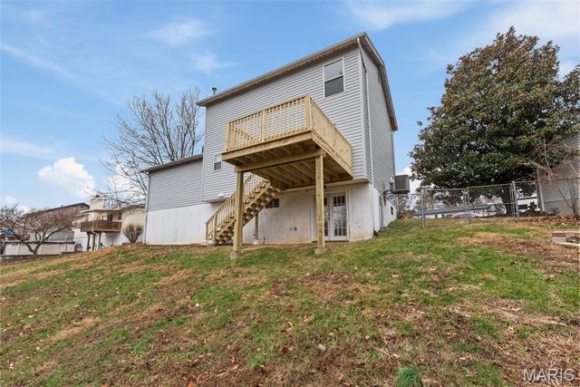 1981 Saint Johns Crossing, Arnold, MO 63010