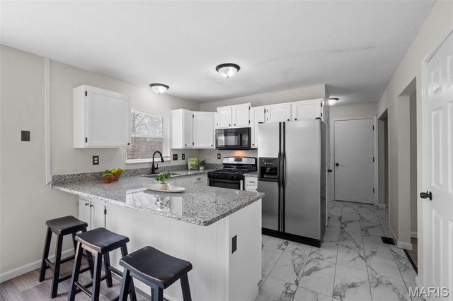 1981 Saint Johns Crossing, Arnold, MO 63010