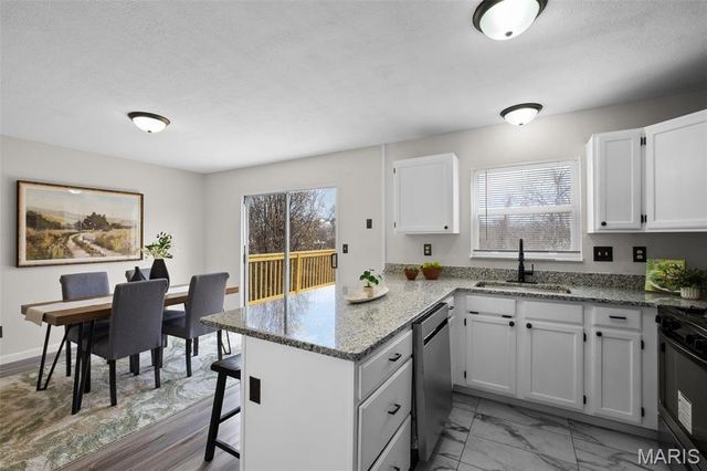 1981 Saint Johns Crossing, Arnold, MO 63010