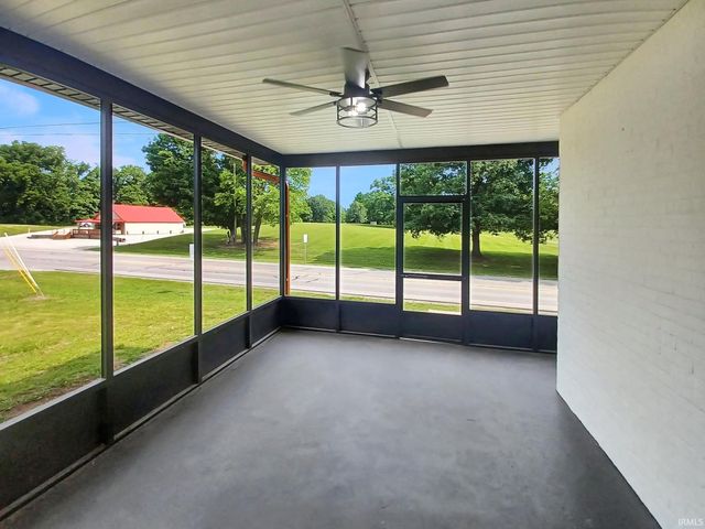 39 N 275 W Road, Princeton, IN 47670