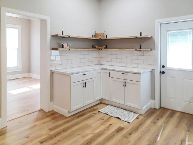 39 N 275 W Road, Princeton, IN 47670