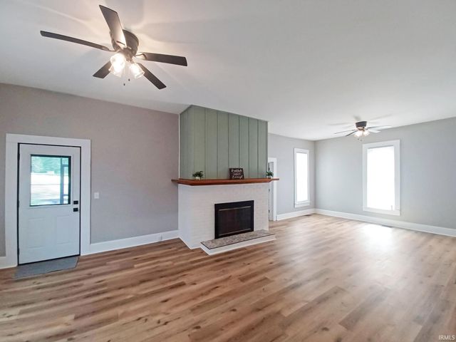 39 N 275 W Road, Princeton, IN 47670
