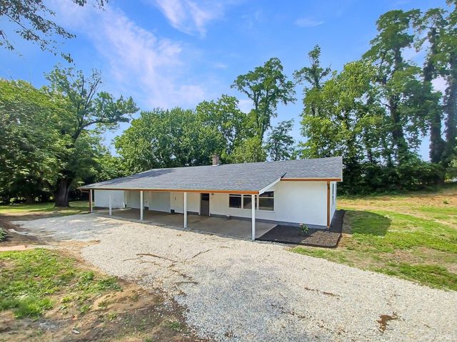 39 N 275 W Road, Princeton, IN 47670
