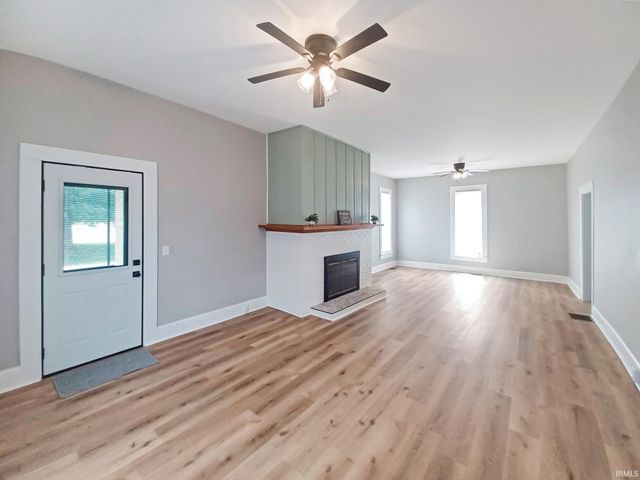 39 N 275 W Road, Princeton, IN 47670