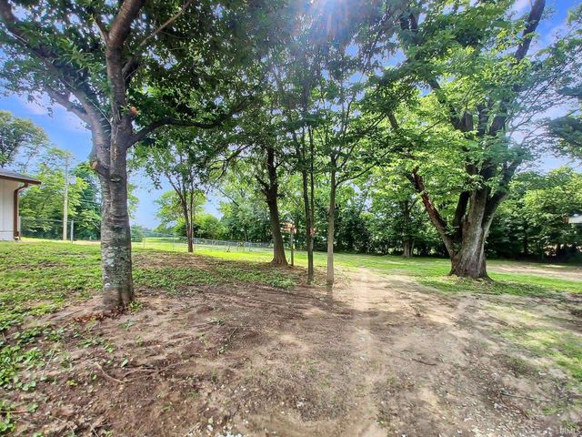 39 N 275 W Road, Princeton, IN 47670