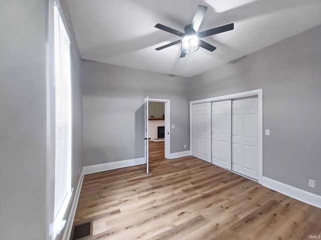 39 N 275 W Road, Princeton, IN 47670