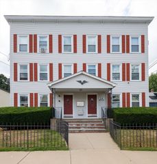 32 Almont St 32-1, Medford, MA 02155