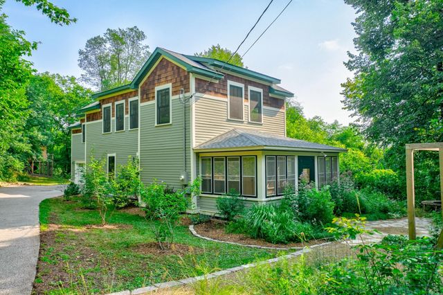 1401 Broadway Street N, Stillwater, MN 55082