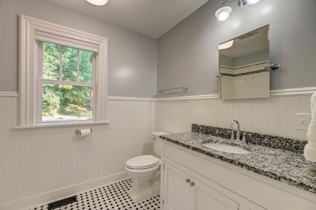 1401 Broadway Street N, Stillwater, MN 55082