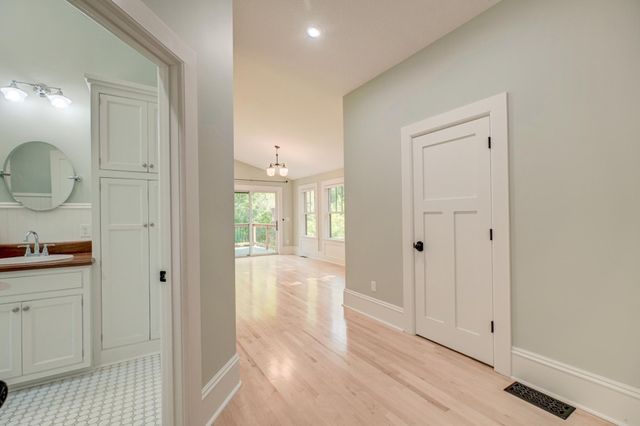 1401 Broadway Street N, Stillwater, MN 55082