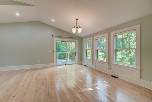 1401 Broadway Street N, Stillwater, MN 55082