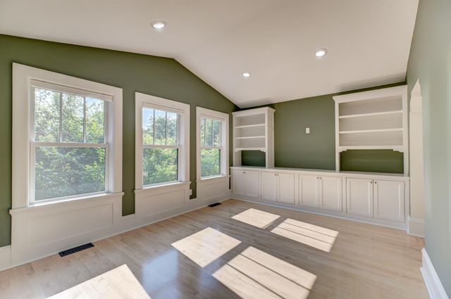1401 Broadway Street N, Stillwater, MN 55082