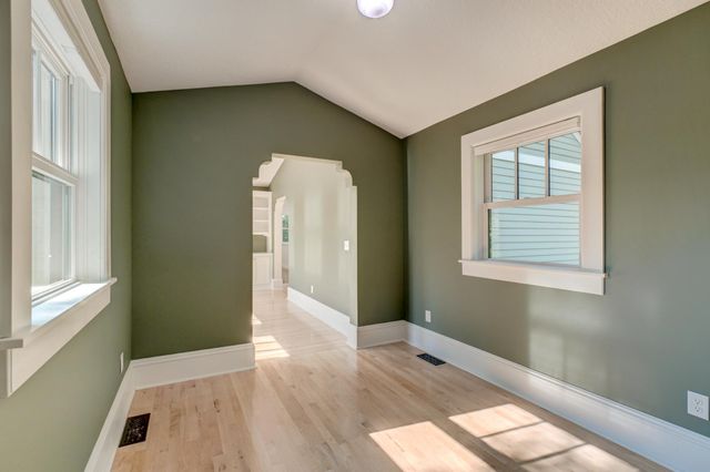 1401 Broadway Street N, Stillwater, MN 55082