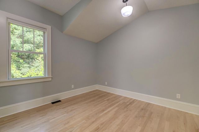 1401 Broadway Street N, Stillwater, MN 55082