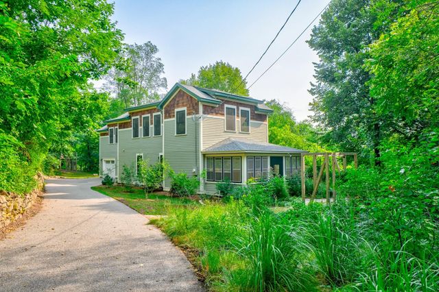1401 Broadway Street N, Stillwater, MN 55082