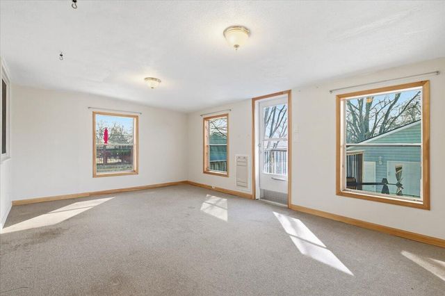 3808 RAMELLE Drive, Council Bluffs, IA 51501