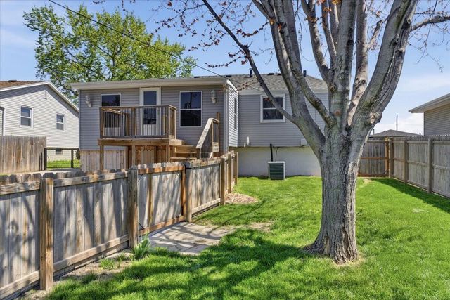 3808 RAMELLE Drive, Council Bluffs, IA 51501
