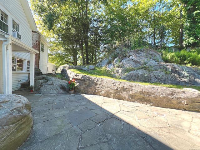 301 Haviland Road, Stamford, CT 06903