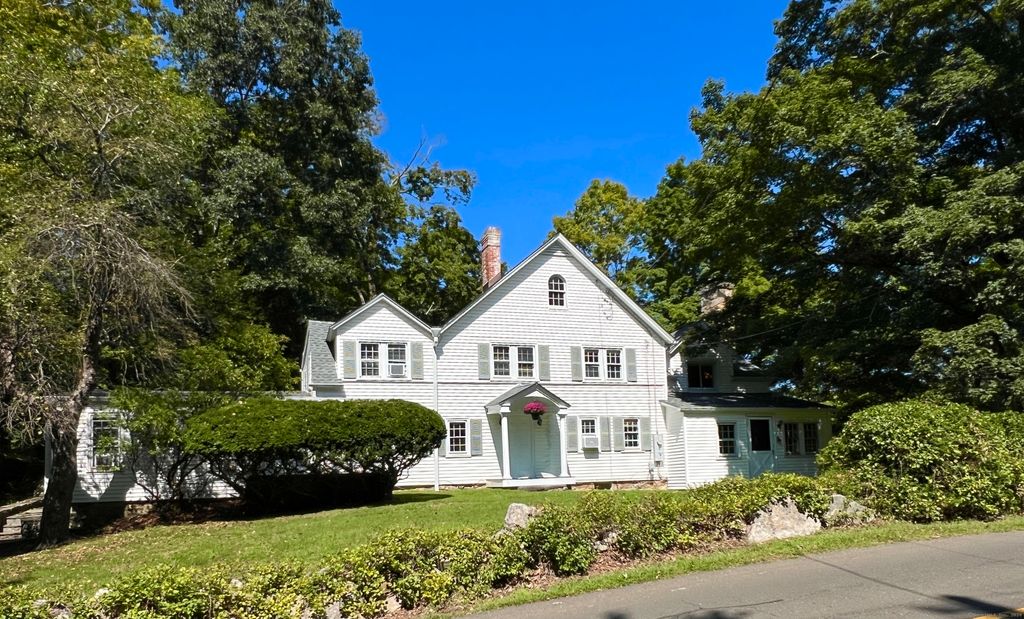 301 Haviland Road, Stamford, CT 06903