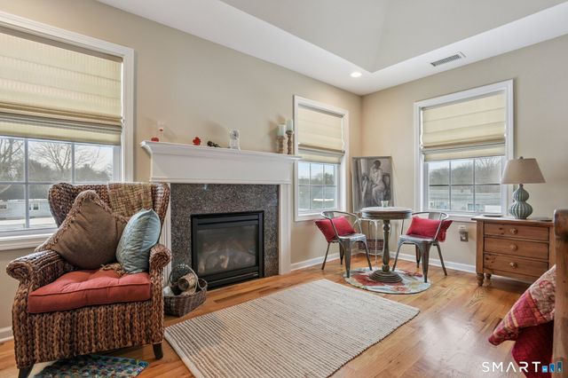 10 Ball Road, North Haven, CT 06473