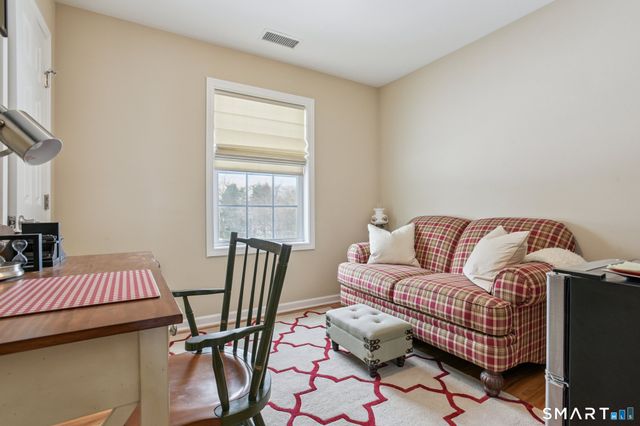 10 Ball Road, North Haven, CT 06473