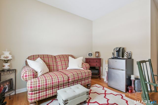 10 Ball Road, North Haven, CT 06473