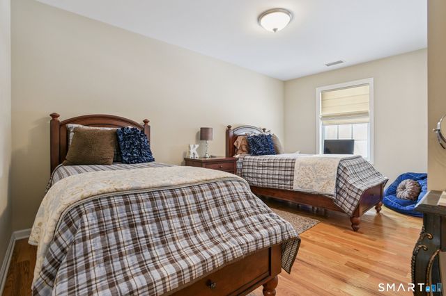 10 Ball Road, North Haven, CT 06473