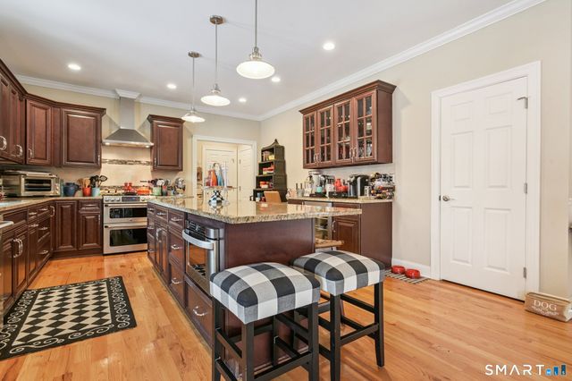 10 Ball Road, North Haven, CT 06473