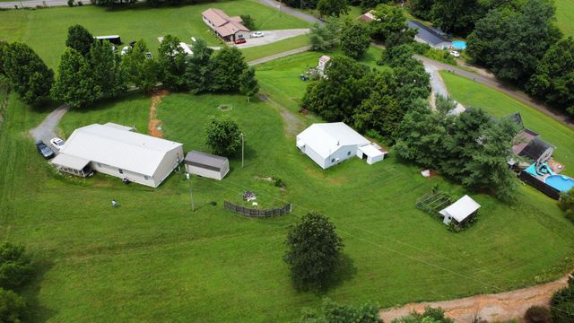 50 Farris Branch Road, Wallingford, KY 41093