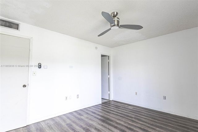 10350 SW 220th St 254, Cutler Bay, FL 33190