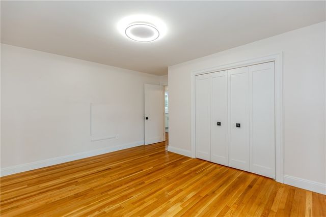 8 Barnes Street, Smithfield, RI 02828