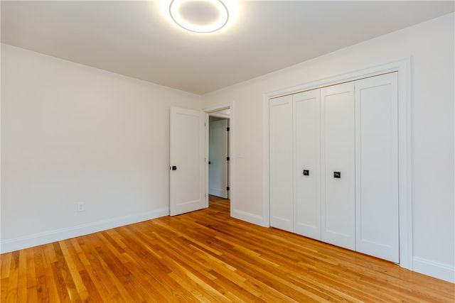 8 Barnes Street, Smithfield, RI 02828