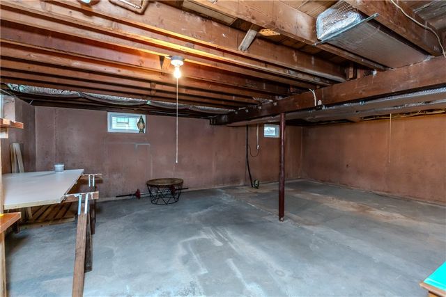 8 Barnes Street, Smithfield, RI 02828