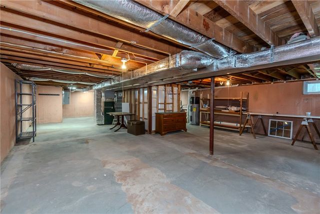 8 Barnes Street, Smithfield, RI 02828