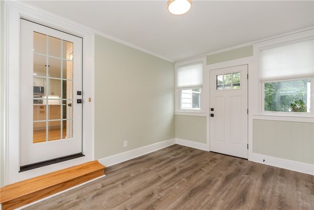 8 Barnes Street, Smithfield, RI 02828