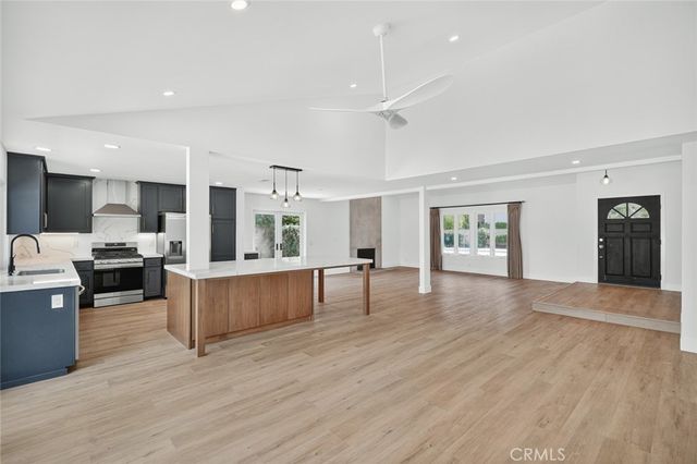 2257 Glastonbury, Westlake Village, CA 91361