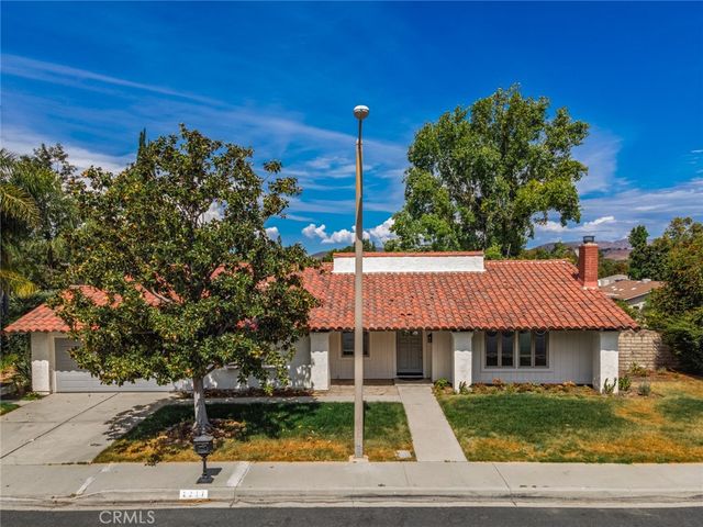 2257 Glastonbury, Westlake Village, CA 91361