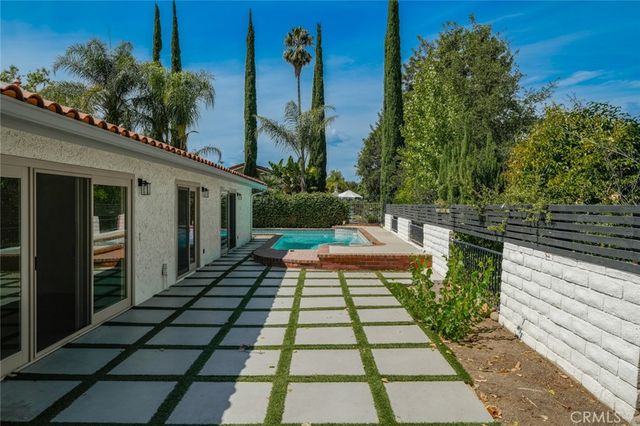 2257 Glastonbury, Westlake Village, CA 91361