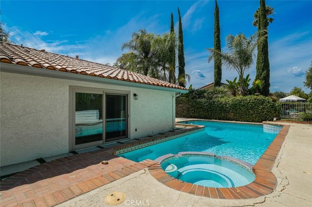 2257 Glastonbury, Westlake Village, CA 91361