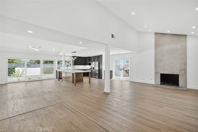 2257 Glastonbury, Westlake Village, CA 91361