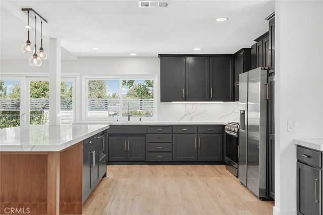 2257 Glastonbury, Westlake Village, CA 91361