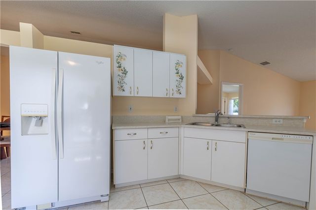 114 Douglas Avenue, Sebastian, FL 32958