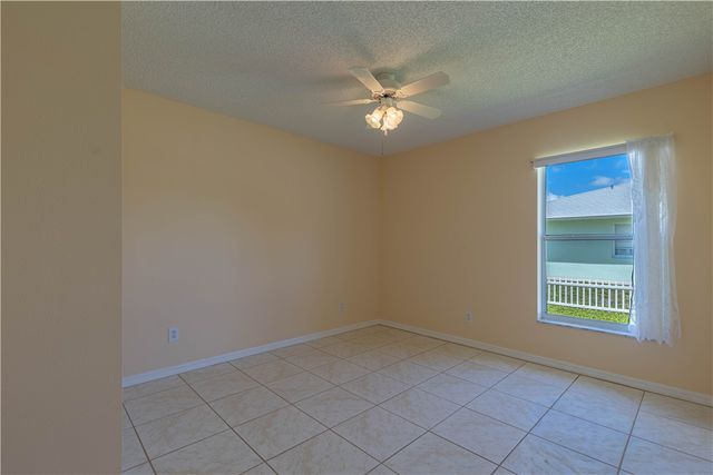 114 Douglas Avenue, Sebastian, FL 32958