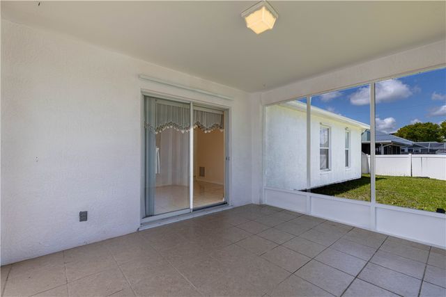 114 Douglas Avenue, Sebastian, FL 32958