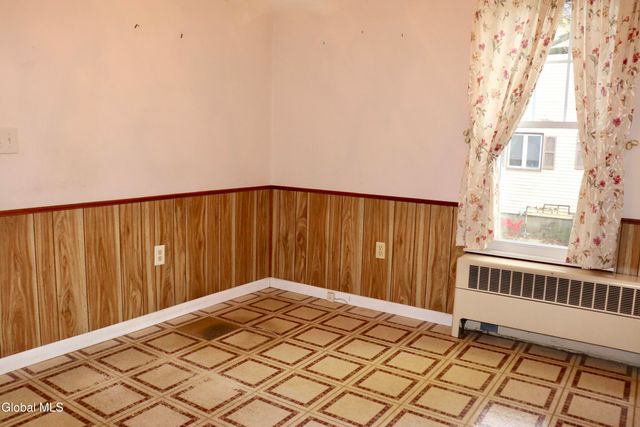 21-23 Dempster Street, Ravena, NY 12143