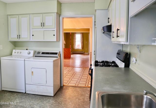 21-23 Dempster Street, Ravena, NY 12143