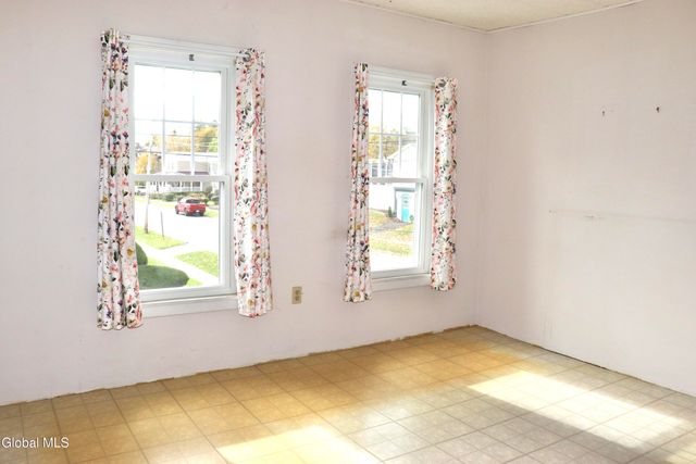 21-23 Dempster Street, Ravena, NY 12143